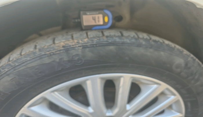 2018 Maruti Dzire ZXI, Petrol, Manual, 60,197 km, tyre