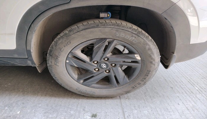 2023 Hyundai Creta S PLUS KNIGHT 1.5 PETROL, Petrol, Manual, 52,351 km, tyre