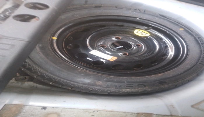 2021 Ford FREESTYLE TITANIUM 1.2 PETROL, Petrol, Manual, 65,531 km, tyre