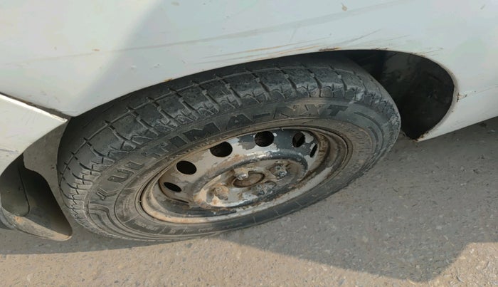 2012 Hyundai Eon ERA + LPG, Petrol, Manual, 44,503 km, tyre