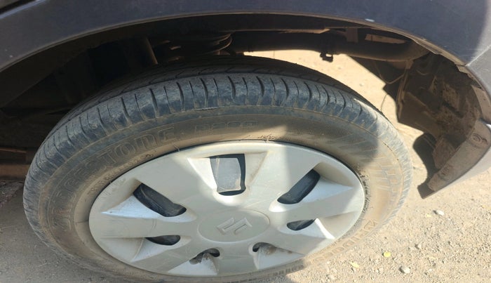 2016 Maruti Alto K10 VXI, Petrol, Manual, 83,404 km, tyre