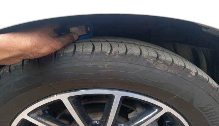 2017 Maruti Ciaz DELTA 1.4 MT PETROL, Petrol, Manual, 53,636 km, tyre