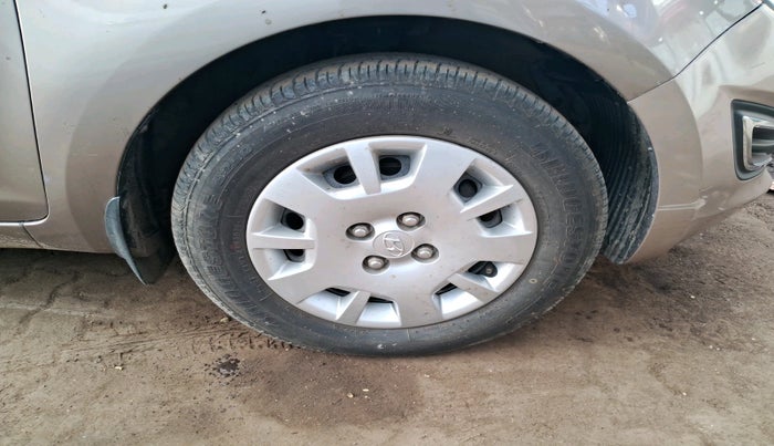 2012 Hyundai i20 MAGNA 1.2, Petrol, Manual, 51,500 km, tyre