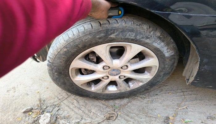 2012 Ford Figo TITANIUM 1.4 DIESEL, Diesel, Manual, 1,01,101 km, tyre