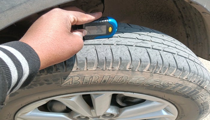 2016 Hyundai Creta SX PLUS 1.6 PETROL, Petrol, Manual, 95,211 km, tyre