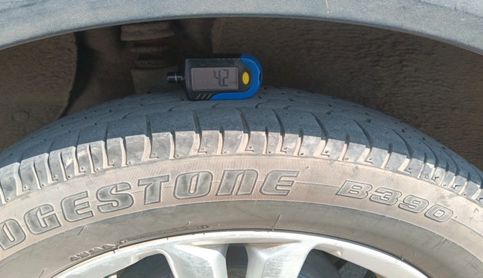 2016 Hyundai Creta SX PLUS 1.6 PETROL, Petrol, Manual, 95,211 km, tyre