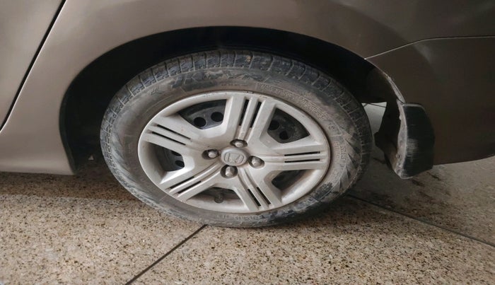 2011 Honda City 1.5L I-VTEC S MT, Petrol, Manual, 1,29,267 km, tyre