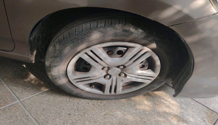 2011 Honda City 1.5L I-VTEC S MT, Petrol, Manual, 1,29,267 km, tyre