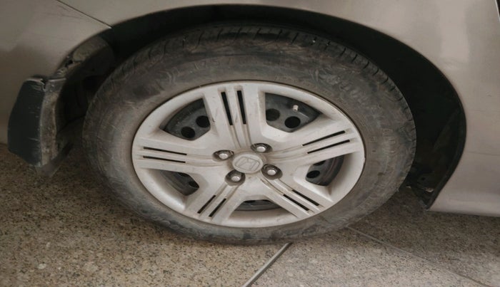 2011 Honda City 1.5L I-VTEC S MT, Petrol, Manual, 1,29,267 km, tyre