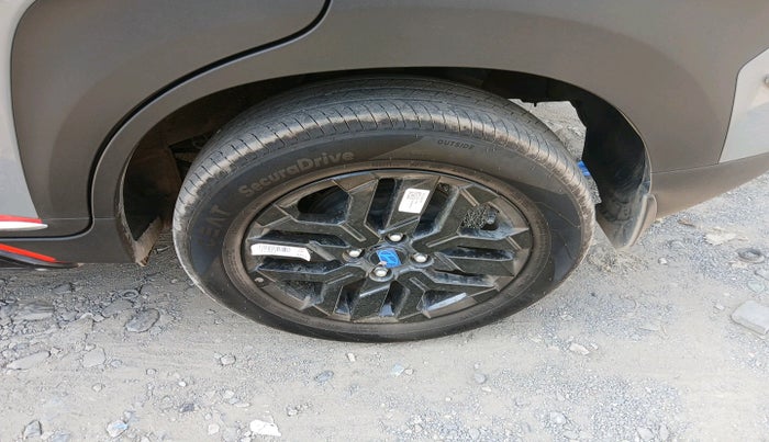 2024 Hyundai EXTER SX 1.2 MT Knight Edition, Petrol, Manual, 2,146 km, tyre