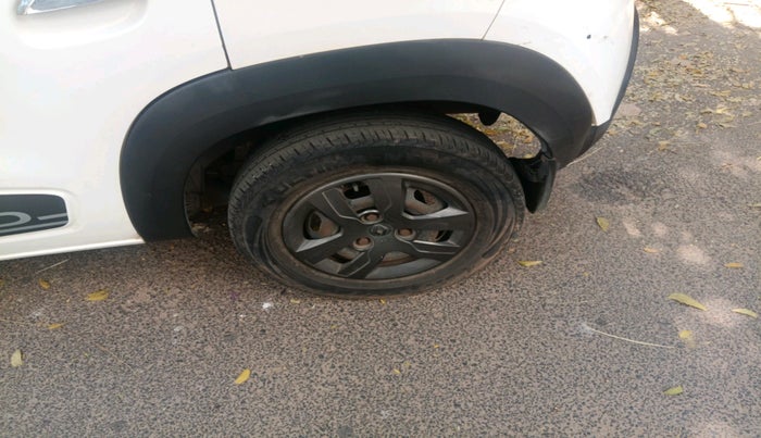 2019 Renault Kwid RXT 1.0 (O), Petrol, Manual, 84,349 km, tyre