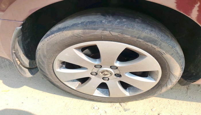 2012 Skoda Superb ELEGANCE 2.0 TDI CR AT, Diesel, Automatic, 84,197 km, tyre