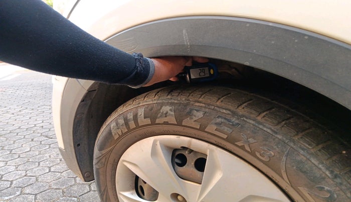 2018 Hyundai Creta E PLUS 1.6 PETROL, Petrol, Manual, 64,284 km, tyre