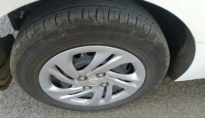 2022 Hyundai AURA S 1.2 CNG, Petrol, Manual, 72,343 km, tyre