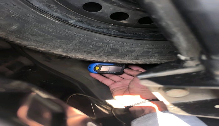 2021 Maruti S PRESSO VXI CNG, Petrol, Manual, 1,21,391 km, tyre