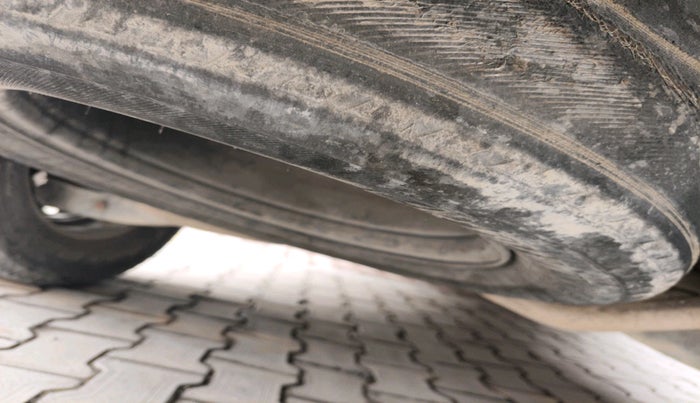 2015 Mahindra XUV500 W6, Diesel, Manual, 91,030 km, tyre