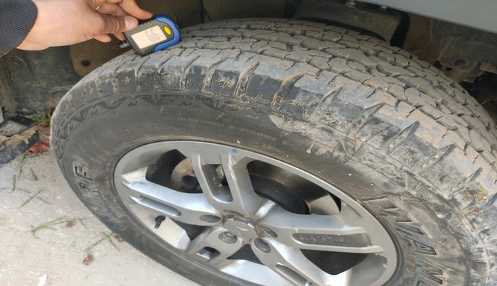 2023 Mahindra Thar LX P 2WD AT HT, Petrol, Automatic, 26,428 km, tyre