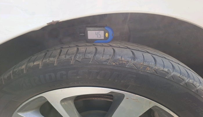 2016 Hyundai Elite i20 ASTA 1.2 (O), Petrol, Manual, 97,243 km, tyre