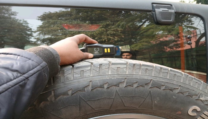 2024 Mahindra Thar LX D HT 2WD MT, Diesel, Manual, 57,449 km, tyre