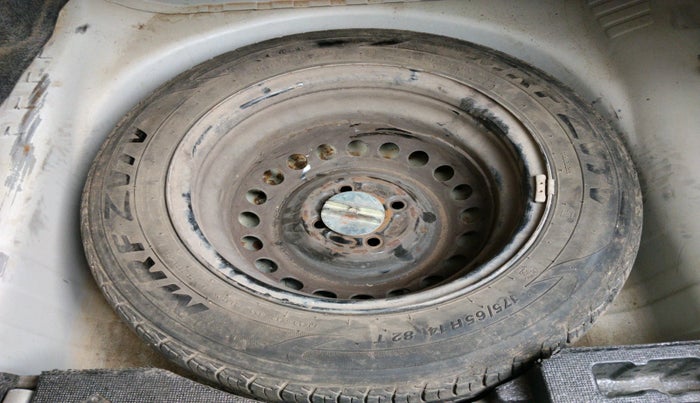 2017 Honda Amaze 1.2L I-VTEC S OPT, Petrol, Manual, 69,567 km, tyre