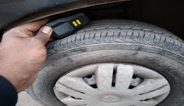 2017 Maruti Alto 800 LXI, Petrol, Manual, 29,754 km, tyre