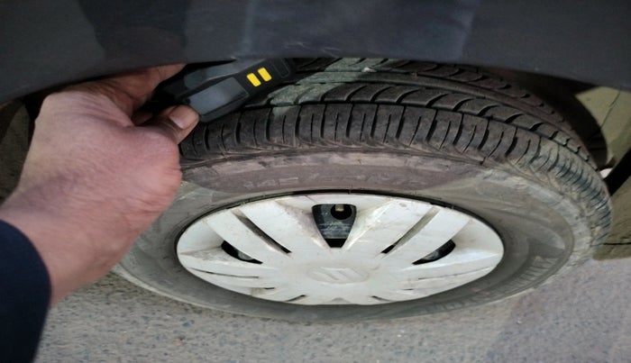 2017 Maruti Alto 800 LXI, Petrol, Manual, 29,754 km, tyre