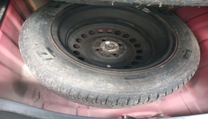 2012 Honda Jazz 1.2L I-VTEC SELECT, Petrol, Manual, 54,327 km, tyre