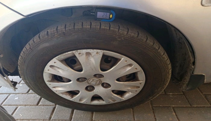 2013 Honda Amaze 1.2L I-VTEC S AT, Petrol, Automatic, 1,23,000 km, tyre