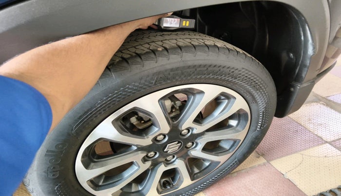 2022 Maruti Grand Vitara ALPHA SMART HYBRID, Petrol, Manual, 20,534 km, tyre