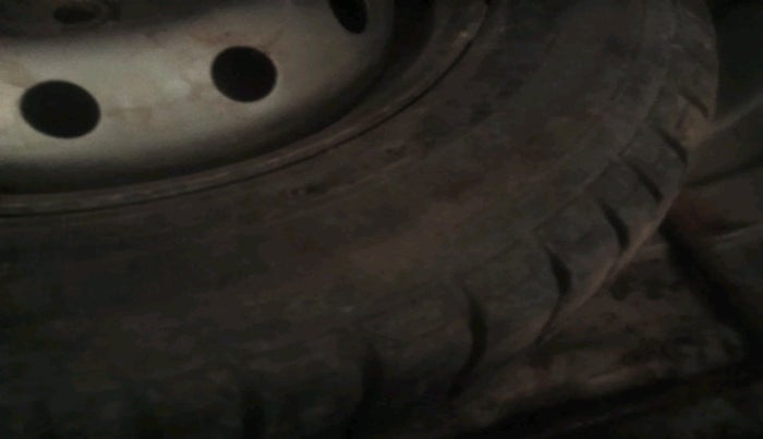 2012 Maruti Alto LXI, Petrol, Manual, 37,728 km, tyre