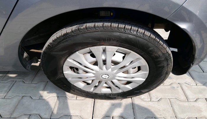 2018 Tata Tiago XM PETROL, Petrol, Manual, 26,879 km, tyre