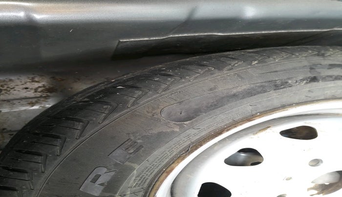 2018 Tata Tiago XM PETROL, Petrol, Manual, 26,879 km, tyre