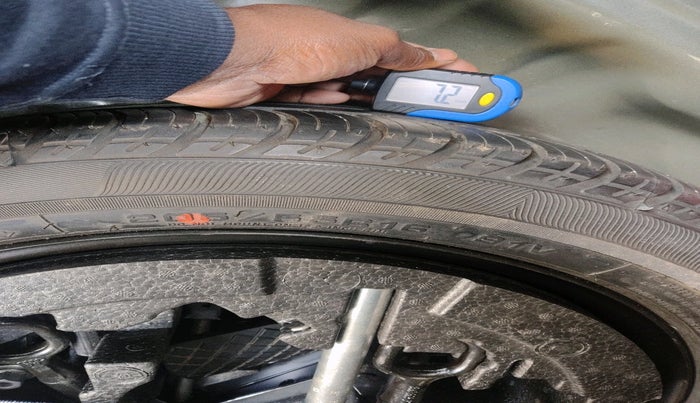 2020 Volkswagen T-ROC 1.5 TSI AT, Petrol, Automatic, 90,783 km, tyre