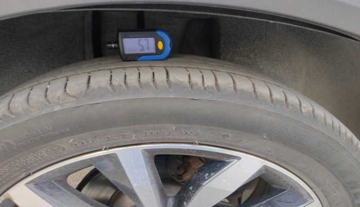 2020 Volkswagen T-ROC 1.5 TSI AT, Petrol, Automatic, 90,783 km, tyre