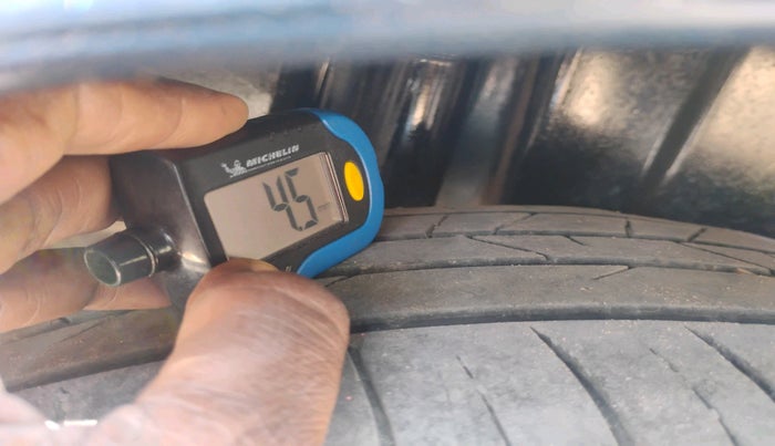 2018 Maruti Ciaz ALPHA  AT 1.5 SHVS PETROL, Petrol, Automatic, 89,585 km, tyre