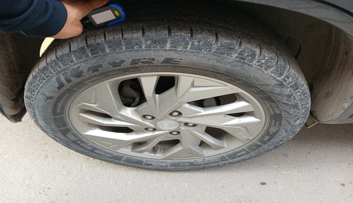 2020 Hyundai Creta SX 1.5 PETROL, Petrol, Manual, 39,767 km, tyre