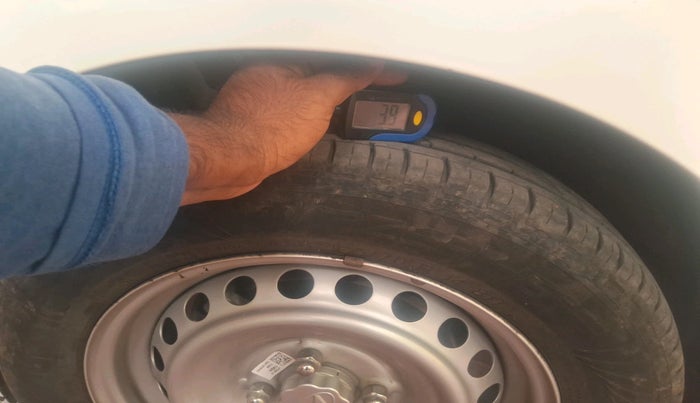 2022 Hyundai GRAND I10 NIOS ERA 1.2 KAPPA VTVT, Petrol, Manual, 11,366 km, tyre