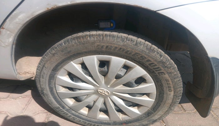 2011 Toyota Etios G, Petrol, Manual, 33,489 km, tyre