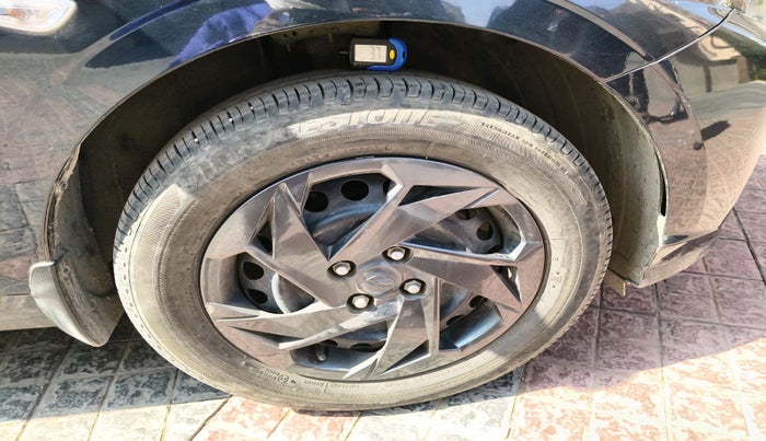 2022 Hyundai NEW I20 MAGNA 1.2 MT, Petrol, Manual, 46,624 km, tyre