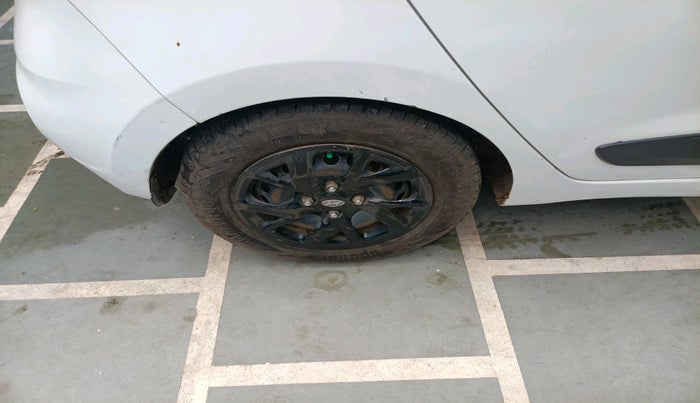 2018 Hyundai Grand i10 MAGNA 1.2 KAPPA VTVT CNG, Petrol, Manual, 1,05,099 km, tyre