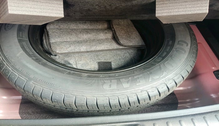 2019 KIA SELTOS HTX IVT 1.5 PETROL, Petrol, Automatic, 37,819 km, tyre