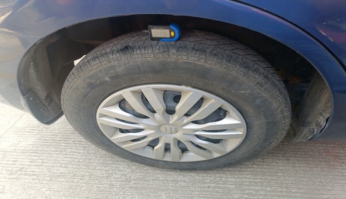 2018 Maruti Dzire VDI AMT, Diesel, Automatic, 1,15,542 km, tyre