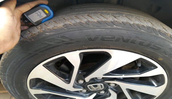 2019 Honda Civic 1.8L I-VTEC V CVT, Petrol, Automatic, 26,631 km, tyre