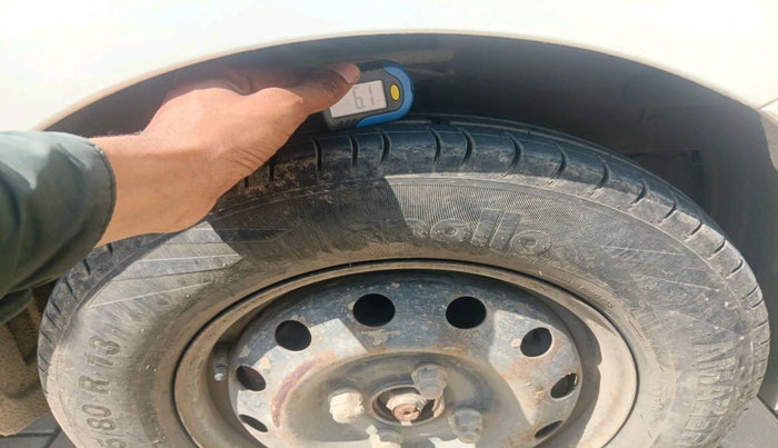 2013 Hyundai i10 SPORTZ 1.2 AT, Petrol, Automatic, 50,220 km, tyre