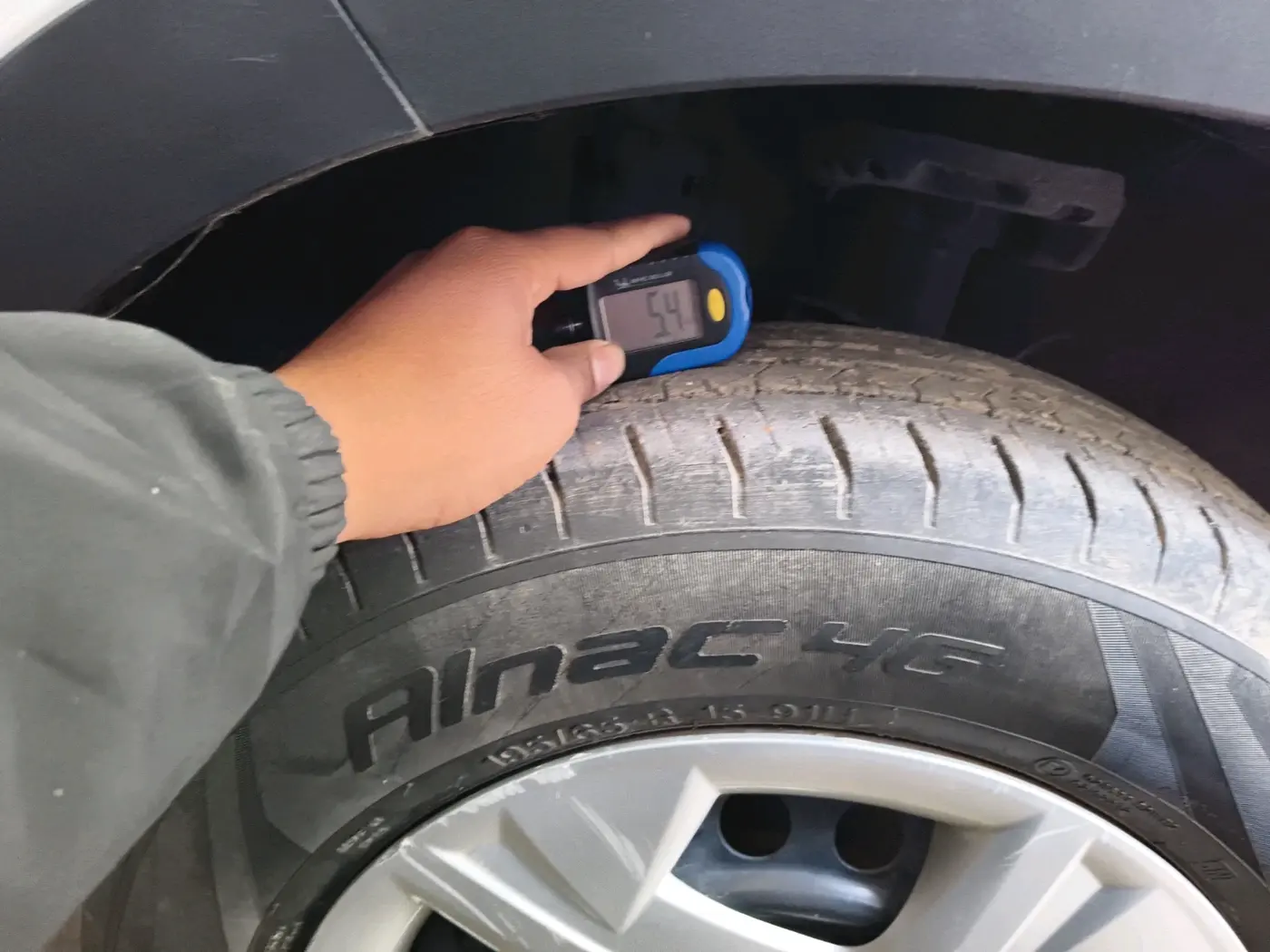 2021 Hyundai VENUE S 1.2, Petrol, Manual, 19,392 km, tyre