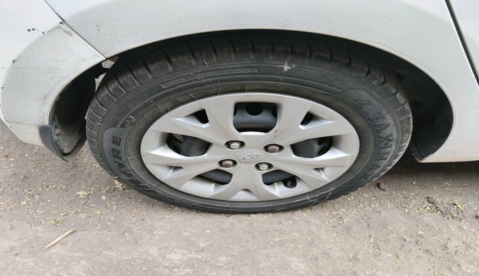 2014 Hyundai Grand i10 SPORTZ 1.2 KAPPA VTVT, Petrol, Manual, 73,804 km, tyre