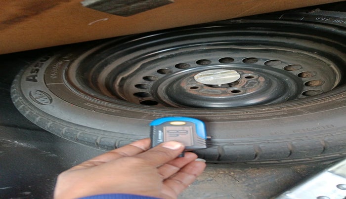 2016 Honda City 1.5L I-VTEC SV, Petrol, Manual, 1,46,807 km, tyre