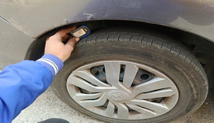 2016 Honda City 1.5L I-VTEC SV, Petrol, Manual, 1,46,807 km, tyre