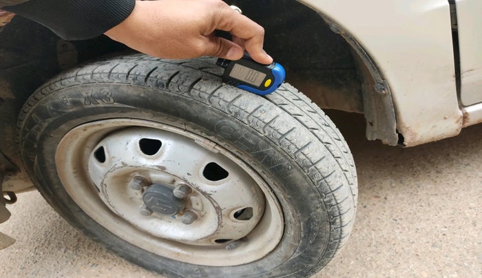 2012 Maruti Zen Estilo LXI CNG, Petrol, Manual, 92,652 km, tyre