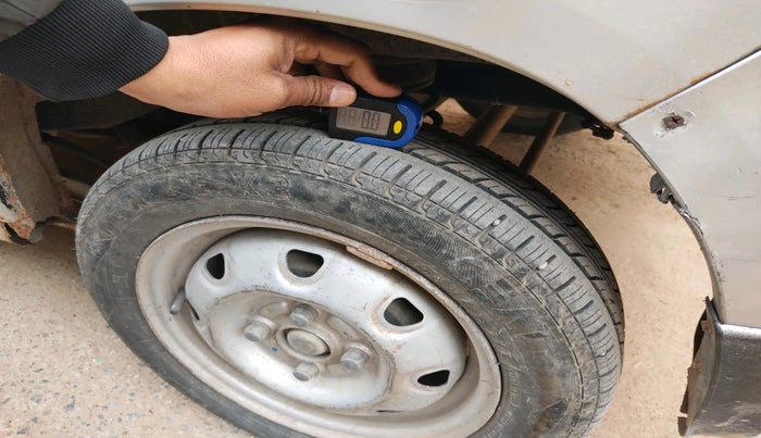 2012 Maruti Zen Estilo LXI CNG, Petrol, Manual, 92,652 km, tyre